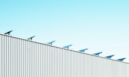 組裝太陽能發(fā)電系統(tǒng)